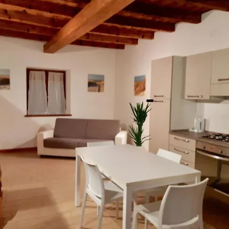 Apartament Poncinvs